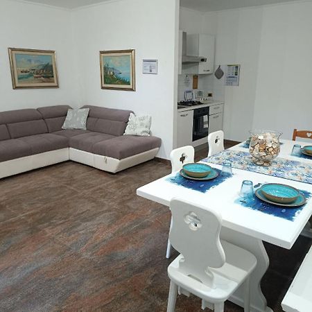Regina Sul Mare Vila Terracina Exterior foto